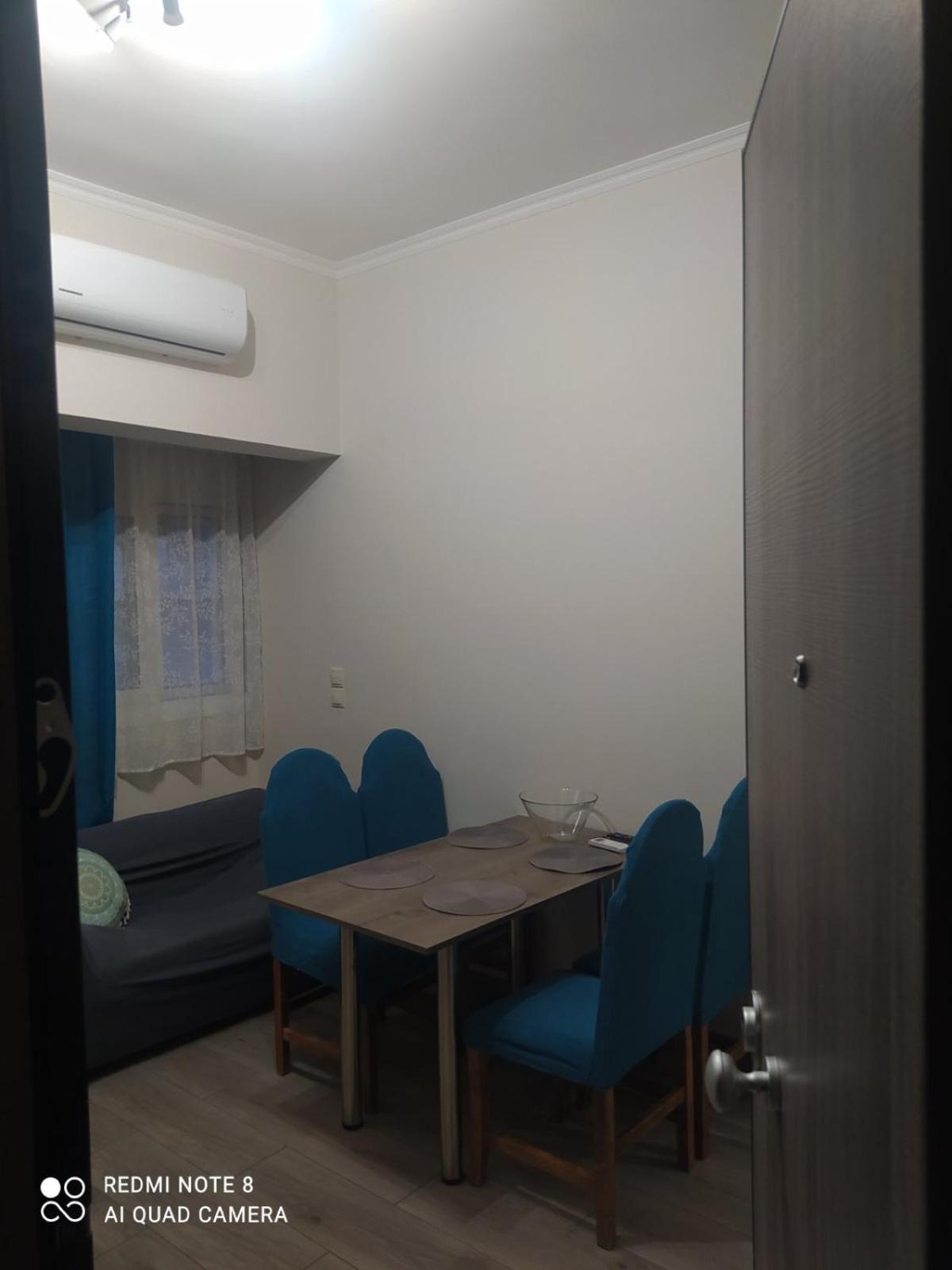 דירות Λουτράκι Κέντρο חדר תמונה
